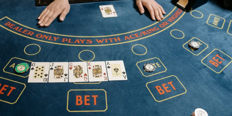 Tìm hiểu luật chơi baccarat cơ bản