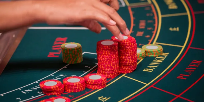 Hướng dẫn chơi Baccarat cho người mới