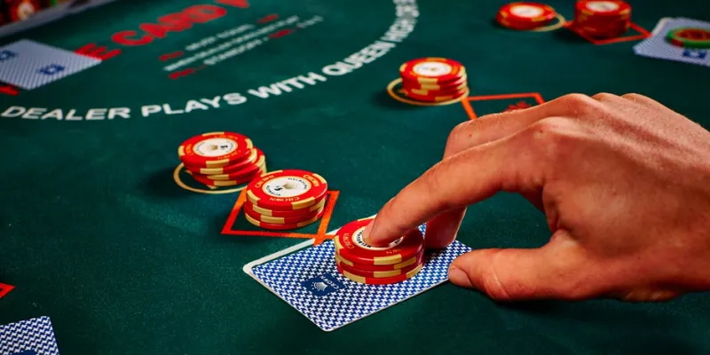 Bí quyết chơi Three Card Poker từ các chuyên gia